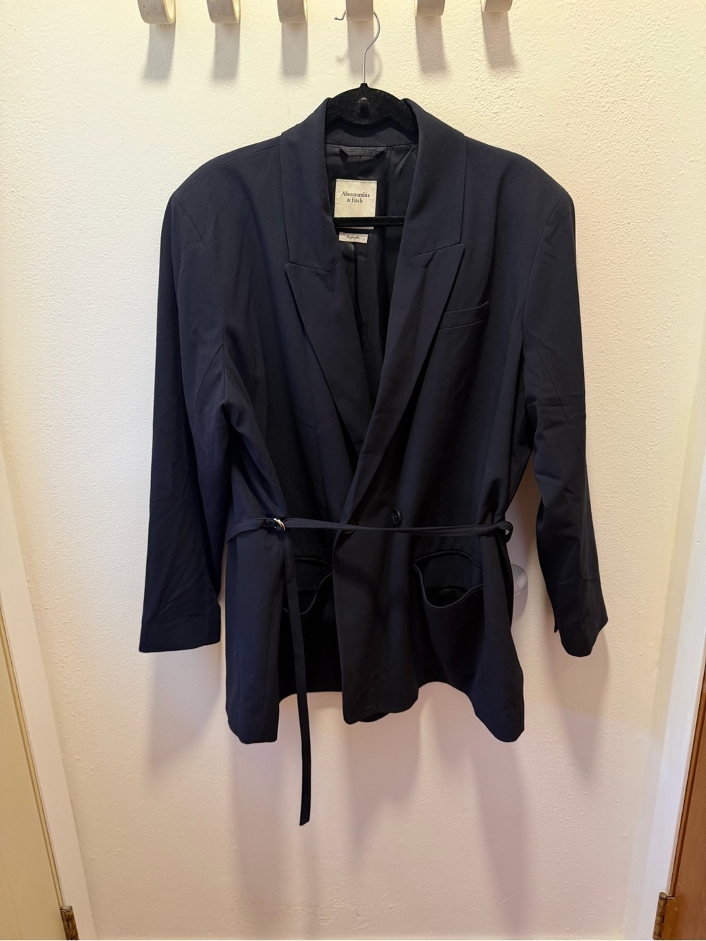Abercrombie & Fitch Black Belted Blazer